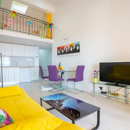 Angela Apartman