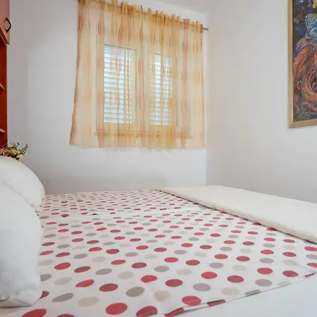 Angela Apartament *
